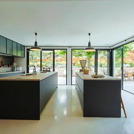 Villa Le Maquis - Luxe Confidentiel&secret Dans Les Collines De Cassis, Jusqu'à 12 Pers